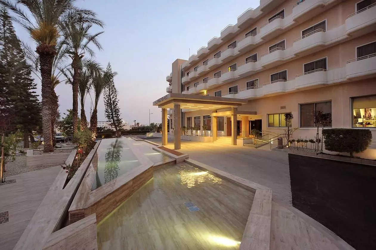 NESTOR_SHABAVIZ (7).jpg